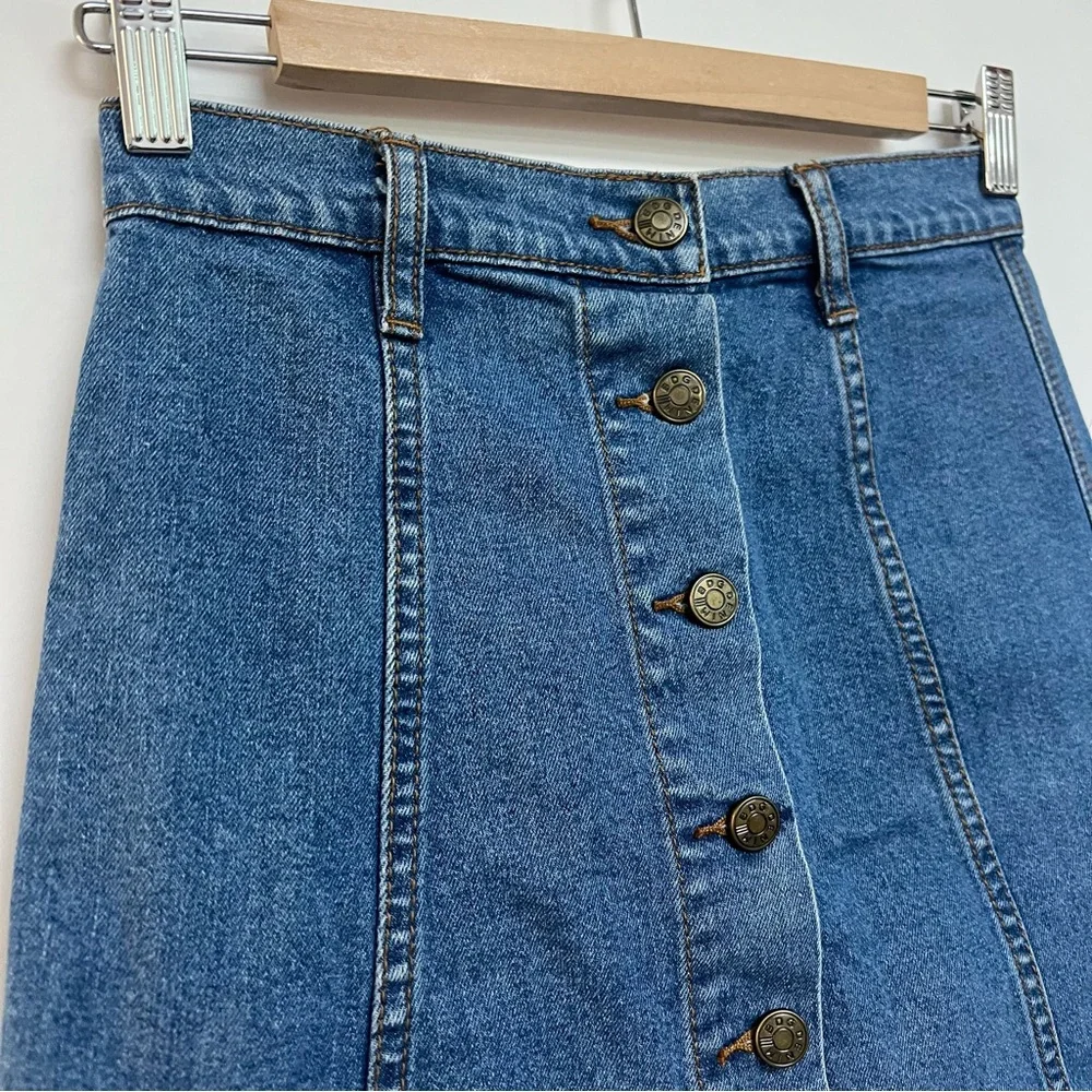 Urban Outfitters BDG Denim Jean Mini Skirt Button Up Front Blue A-line Size 2_4